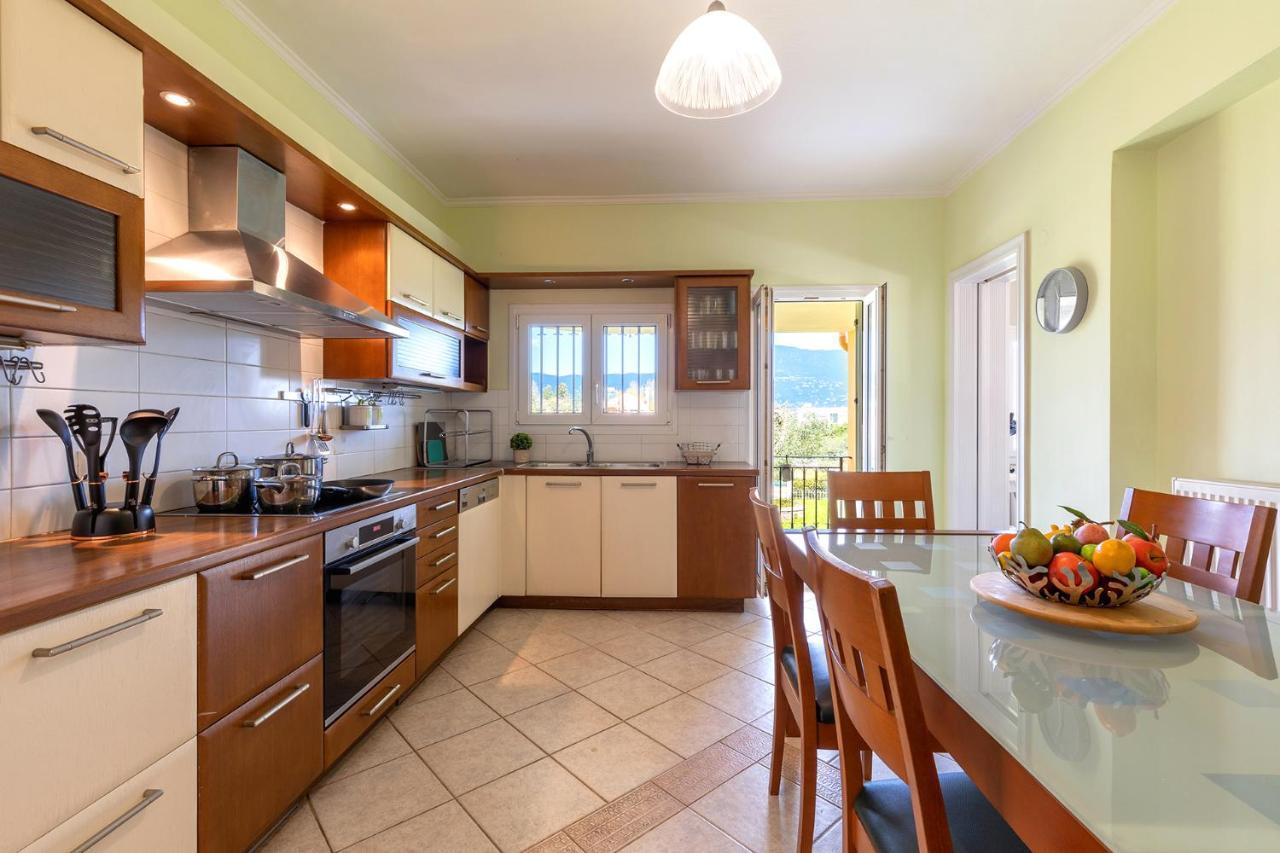 Spyrelia Villa With Private Pool & Outdoor Hot Tub Δασιά Εξωτερικό φωτογραφία