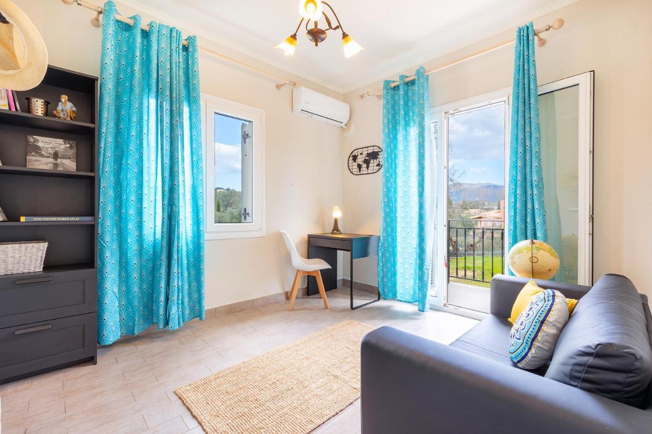 Spyrelia Villa With Private Pool & Outdoor Hot Tub Δασιά Εξωτερικό φωτογραφία